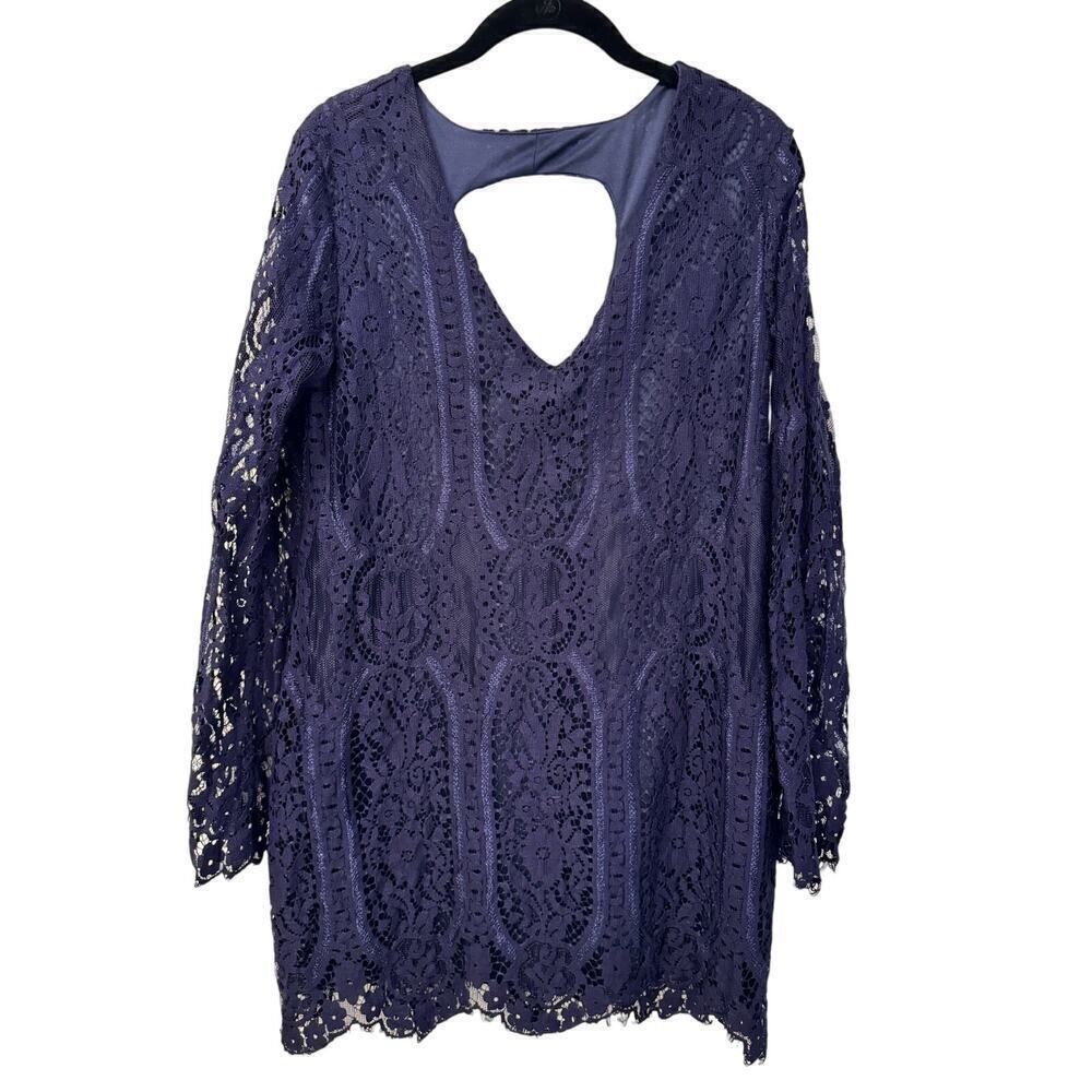 Francesca's Navy Lace Long Sleeve Mini Dress Size Medium